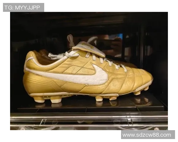 全球最贵足球鞋的诞生背后故事与市场价值分析 全球最贵足球鞋的诞生背后故事与市场价值分析