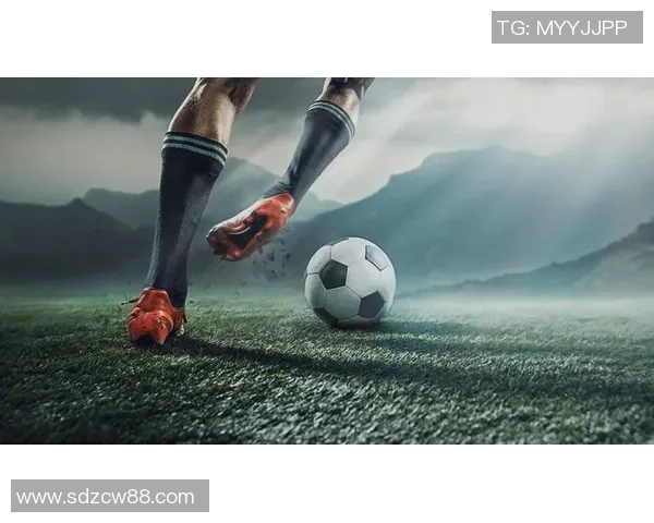 足球奖项的荣耀与梦想揭示了运动员的奋斗与成就之路 足球奖项的荣耀与梦想揭示了运动员的奋斗与成就之路